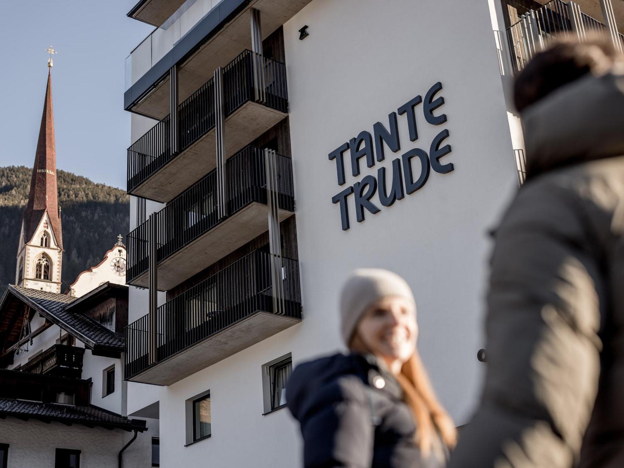 Aparthotel Tante Trude Oetz Bagian luar foto